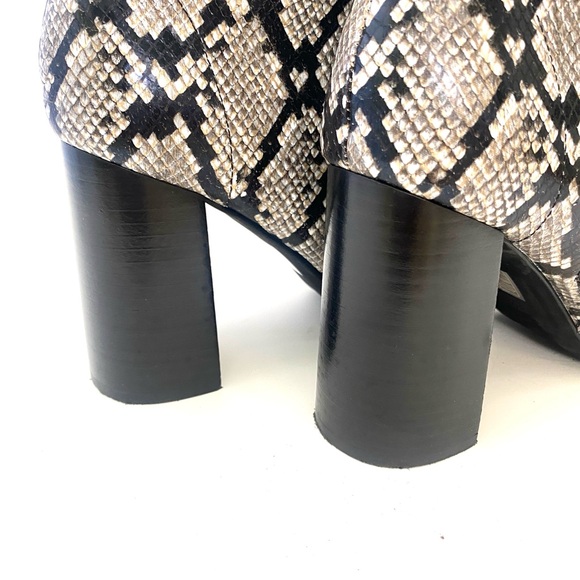 Jeffrey Campbell Women’s Snake Print Raven Pointed Toe Ankle Boots - Picture 9 of 16